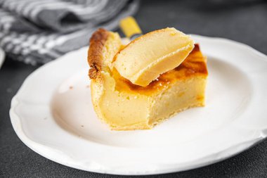 Flan kek tatlı tatlı tatlı fırın lezzetli taze yemek yemek aperatif masa üzerinde fotokopi uzay gıda arka plan kırsal üst görünüm