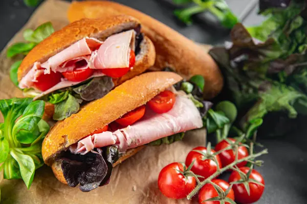 Sandwich Jambon Tomate Laitue Verte Saine Cuisine Apéritif Repas Collation — Photo