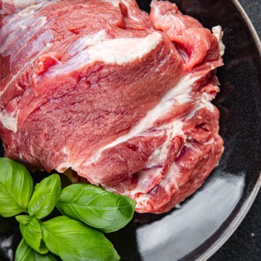 Domuz eti taze et hamuru taze yemek lezzetli yemek iştah açıcı yemek aperatifi masada fotokopi uzayı arka plan kırsal manzarası