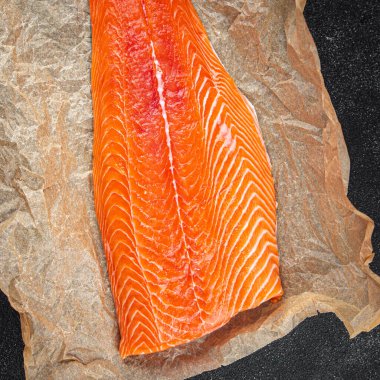 Masada çiğ somon fileto kırmızı deniz ürünleri yemeği fotokopi alanı arka plan görüntüsü