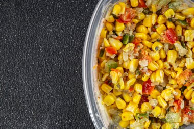 Salata, mısır, çerez, çerez, taze gurme, yemek, masa üstü yemek, fotokopi odası, vejetaryen ve vejetaryen yemekleri.