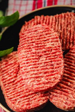 Pirzola, çiğ et, biftek, domuz eti, tavuk, hindi yemeği arka planı, kırsal yemek, fotokopi odası.