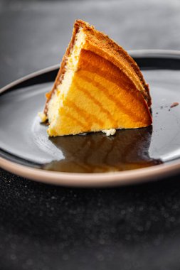 Peynirli tart tatlı peynirli tart taze lezzetli yemekler gurme yemek arka planı masa rustik yiyeceklerin üst görüntüsü fotokopi alanı