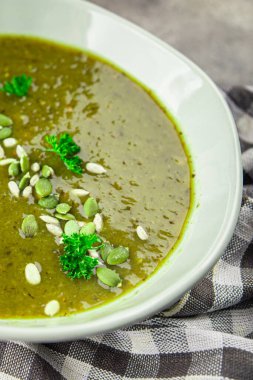 Ispanak kremalı çorba, sebze, ilk yemek, lezzetli yemekler, lezzetli gurme, sofrada yemek, kırsal yemek, fotokopi alanı, üst manzara, keto, paleo diyet vejetaryen ve vejetaryen yemekleri.