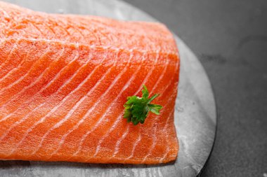 somon çiğ balık taze deniz ürünleri taze lezzetli yemek lezzetli gurme yemek arka planı masanın üzerinde