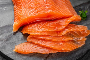 somon çiğ balık taze deniz ürünleri taze lezzetli yemek lezzetli gurme yemek arka planı masanın üzerinde