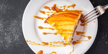 Peynirli tart tatlı peynirli tart taze lezzetli yemekler gurme yemek arka planı masa rustik yiyeceklerin üst görüntüsü fotokopi alanı