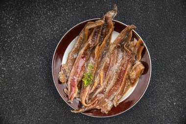 Ançüezli fileto balığı, deniz ürünleri aperatifler, lezzetli yemekler, gurme yemek arka planı, masa sade yiyecekler, fotokopi alanı, pezeteryan diyeti.