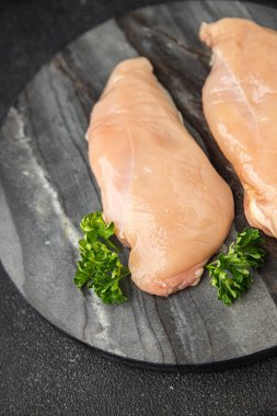 Tavuk göğsü çiğ et, kuş eti taze lezzetli yemek gurme yemek arka plan masa rustik gıda üst görünüm fotokopi uzay keto ve paleo diyet