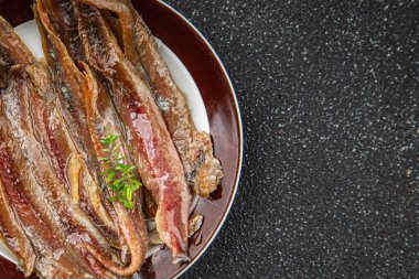 balık ançüezli fileto fileto deniz ürünleri aperatifler taze leziz yemekler sofranın üzerinde lezzetli gurme yemek üst görünüm fotokopi alanı diyeti