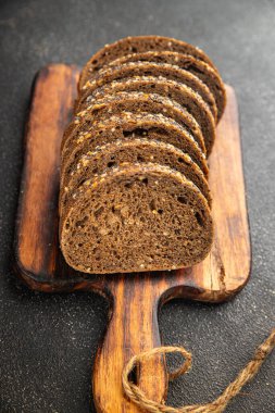 Mısır gevreği parçaları tam tahıllı ekmek ürünleri taze lezzetli yemekler lezzetli gurme yemek arka planı masa kırsal gıdalar üst görünüm fotokopi alanı