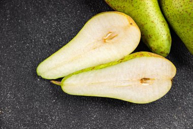 Armut meyvesi olgun sulu tatlı tatlı gurme yemek arka planı masa üzerinde rustik gıda üst görünüm fotokopi alanı