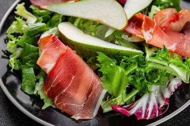 Salata armudu sebze yemeği taze lezzetli gurme yemek arkaplan masa rustik gıda üst görünüm fotokopi alanı