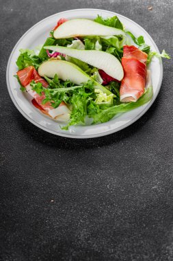 Salata armudu sebze yemeği taze lezzetli gurme yemek arkaplan masa rustik gıda üst görünüm fotokopi alanı