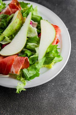 Salata armudu sebze yemeği taze lezzetli gurme yemek arkaplan masa rustik gıda üst görünüm fotokopi alanı