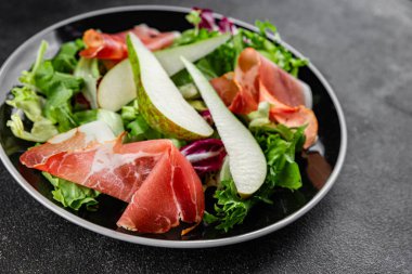 Salata armudu sebze yemeği taze lezzetli gurme yemek arkaplan masa rustik gıda üst görünüm fotokopi alanı