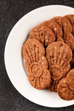 Kurabiye, çikolata, mısır gevreği, tatlı tatlı organik lezzetli gurme yemek arka planı, masa kırsal yiyeceklerin üst görünümü, fotokopi alanı.