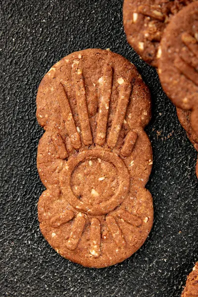 Kurabiye, çikolata, mısır gevreği, tatlı tatlı organik lezzetli gurme yemek arka planı, masa kırsal yiyeceklerin üst görünümü, fotokopi alanı.