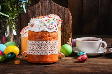 Paskalya pastası tatlı pasta geleneksel bayram hristiyanlığı organik ürün taze lezzetli gurme yemek arkaplanı masa kırsal gıdaların üst görünümü fotokopi alanı
