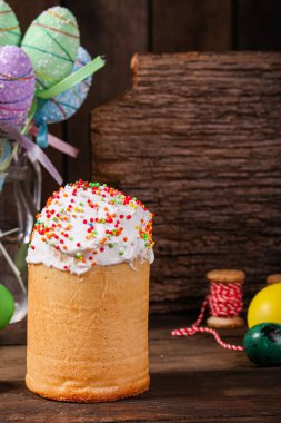 Paskalya pastası tatlı pasta geleneksel bayram hristiyanlığı organik ürün taze lezzetli gurme yemek arkaplanı masa kırsal gıdaların üst görünümü fotokopi alanı