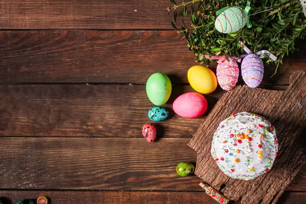 Paskalya pastası tatlı pasta geleneksel bayram hristiyanlığı organik ürün taze lezzetli gurme yemek arkaplanı masa kırsal gıdaların üst görünümü fotokopi alanı