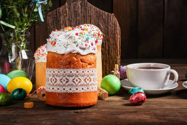 Paskalya pastası tatlı pasta geleneksel bayram hristiyanlığı organik ürün taze lezzetli gurme yemek arkaplanı masa kırsal gıdaların üst görünümü fotokopi alanı