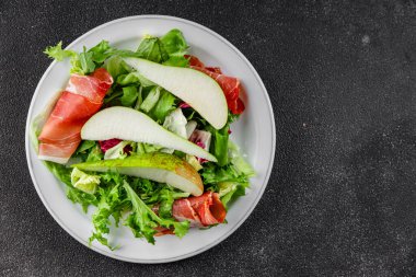 Salata armudu sebze yemeği taze lezzetli gurme yemek arkaplan masa rustik gıda üst görünüm fotokopi alanı