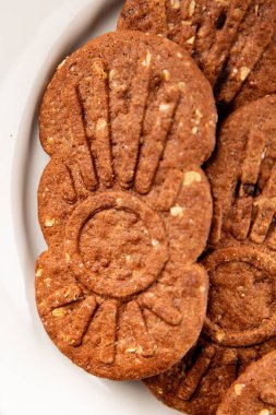 Çikolatalı kurabiye fındıklı tatlı mısır gevreği organik ürün lezzetli gurme yemek arkaplanı masa kırsal yiyeceklerin üst görünümü fotokopi alanı