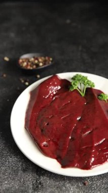 Sosisli vejetaryen seitan soya ürünü. Et aperatifi yok. Sebzeler, sebzeler.