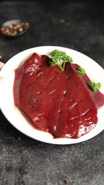 Sosisli vejetaryen seitan soya ürünü. Et aperatifi yok. Sebzeler, sebzeler.