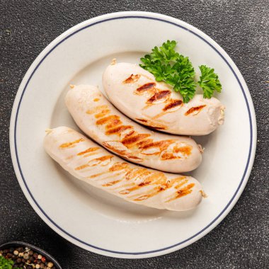 Domates salatası aperatifi sebze yemeği organik lezzetli gurme yemek arkaplanı masa rustik gıda üst görünümü fotokopi alanı