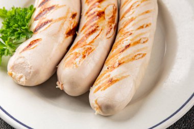 Domates salatası aperatifi sebze yemeği organik lezzetli gurme yemek arkaplanı masa rustik gıda üst görünümü fotokopi alanı