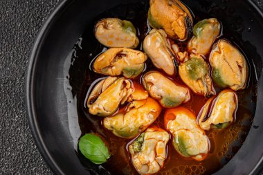 Kabuklu deniz ürünleri konserve iştah açıcı organik lezzetli gurme yemek arkaplanı masa kırsal gıdalar üst görünüm fotokopi alanı