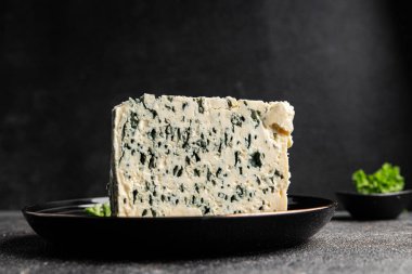 Gorgonzola peyniri Rokfor peyniri. Doğal gıda kalıbı. Organik ürün.