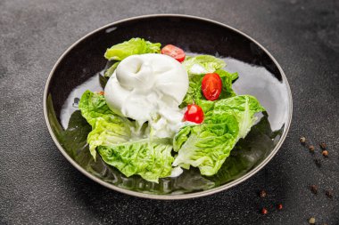Burrata peynirli salata, bufalo sütlü salata, salata, salata, salata, salata, lezzetli gurme, yemek, arka plan, masa, rustik yemek, fotokopi, fotokopi, uzay keto ve paleo diyeti vejetaryeni.