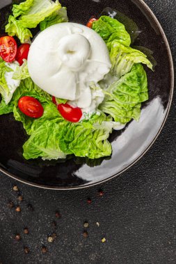 Burrata peynirli salata, bufalo sütlü salata, salata, salata, salata, salata, lezzetli gurme, yemek, arka plan, masa, rustik yemek, fotokopi, fotokopi, uzay keto ve paleo diyeti vejetaryeni.