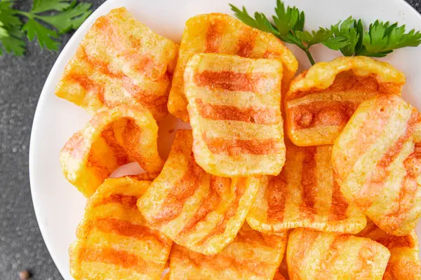 Pastırma, kızarmış pastırma, mısır, abur cubur, fast food masada doğal yemek, kırsal yemek, fotokopi odası.