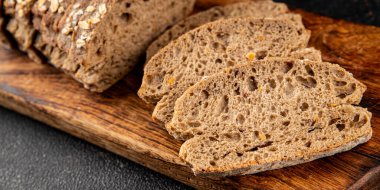 Yulaf ekmeği kepekli, kepekli, kepekli, kepekli, doğal, lezzetli, lezzetli gurme yemek arkaplanı masa kırsal gıdanın üstünde fotokopi alanı.