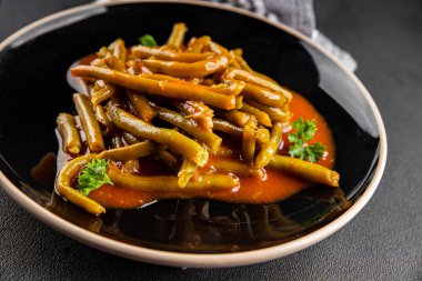 Yeşil fasulye sosu taze lezzetli gurme yemek arkaplanı masaya rustik yemek üst görünüm uzay keto ve paleo diyet vejetaryen ve vejetaryen gıda