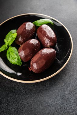 Siyah puding sosis taze lezzetli gurme yemek arkaplanı masanın üstünde rustik yemek üst görünümü fotokopi alanı