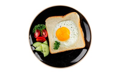 Kavrulmuş gazhane yumurtaları sepette lezzetli atıştırmalıklar bir kase lezzetli gurme yemek arka planında masa rustik gıda üst görünümde fotokopi alanı