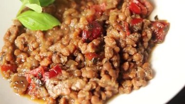 Mercimek tabağı sebzeleri ve kavrulmuş biberler lezzetli sebzeler taze vejetaryen ve vejetaryen yemek arka planı masanın üstünde rustik yiyecekler fotokopi alanı keto ve paleo diyeti