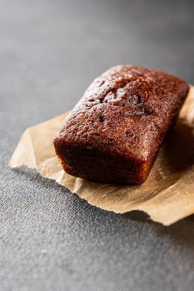 Finansal bisküvi çikolatalı kurabiye tatlı tatlı lezzetli gurme yemek arkaplanı masa rustik gıda üst görünüm fotokopi alanı