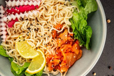 Şehriye kasesi, vejetaryen, lezzetli gurme yemek arka planı, rustik yemekler, fotokopi alanı, keto, paleo diyet vejetaryen ve vejetaryen yemekleri.