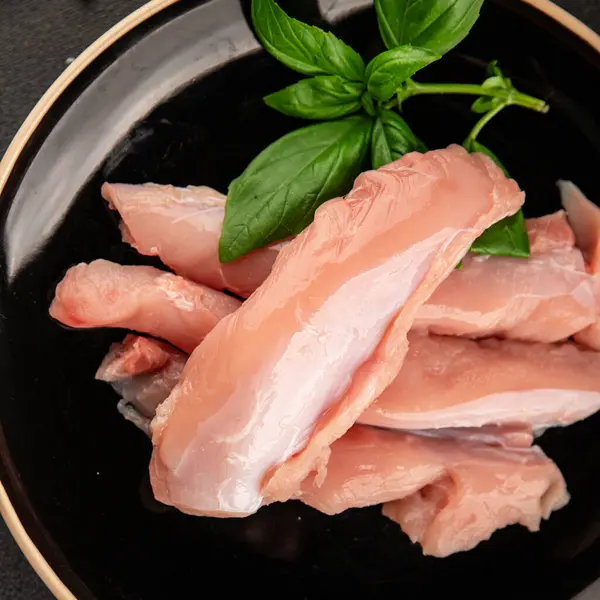 Tavşan çiğ et fileto taze lezzetli gurme yemek arka planı masa rustik gıda üst görünüm fotokopi alanı keto ve paleo diyet