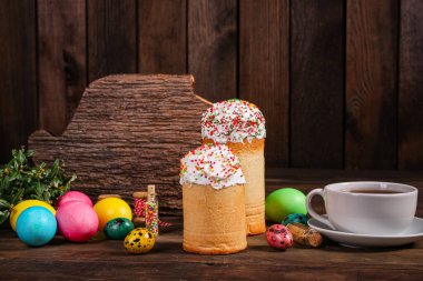 Paskalya pastası tatlı pasta geleneksel bayram hristiyanlığı organik ürün taze lezzetli gurme yemek arkaplanı masa kırsal gıdaların üst görünümü fotokopi alanı
