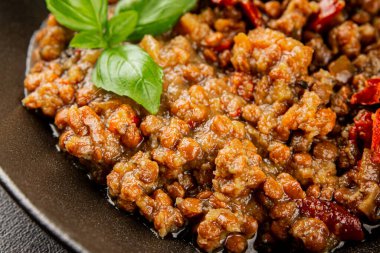 Mercimek tabağı sebzeleri ve kavrulmuş biberler lezzetli sebzeler taze vejetaryen ve vejetaryen yemek arka planı masanın üstünde rustik yiyecekler fotokopi alanı keto ve paleo diyeti