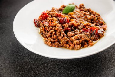 Mercimek tabağı sebzeleri ve kavrulmuş biberler lezzetli sebzeler taze vejetaryen ve vejetaryen yemek arka planı masanın üstünde rustik yiyecekler fotokopi alanı keto ve paleo diyeti