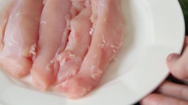 Tavşan çiğ et fileto taze lezzetli gurme yemek arka planı masa rustik gıda üst görünüm fotokopi alanı keto ve paleo diyet