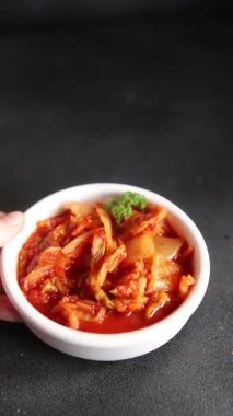 Balık pirzolası şekillendirilmiş balık pirzolası fast food taze gurme yemek arkaplanı masa kırsal gıdalar üst görünüm uzay fotokopisi